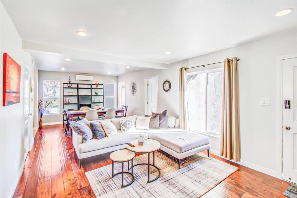 Modern 2-Bedroom Haven In The Heart Of La- Hud-Vp Los Angeles Extérieur photo